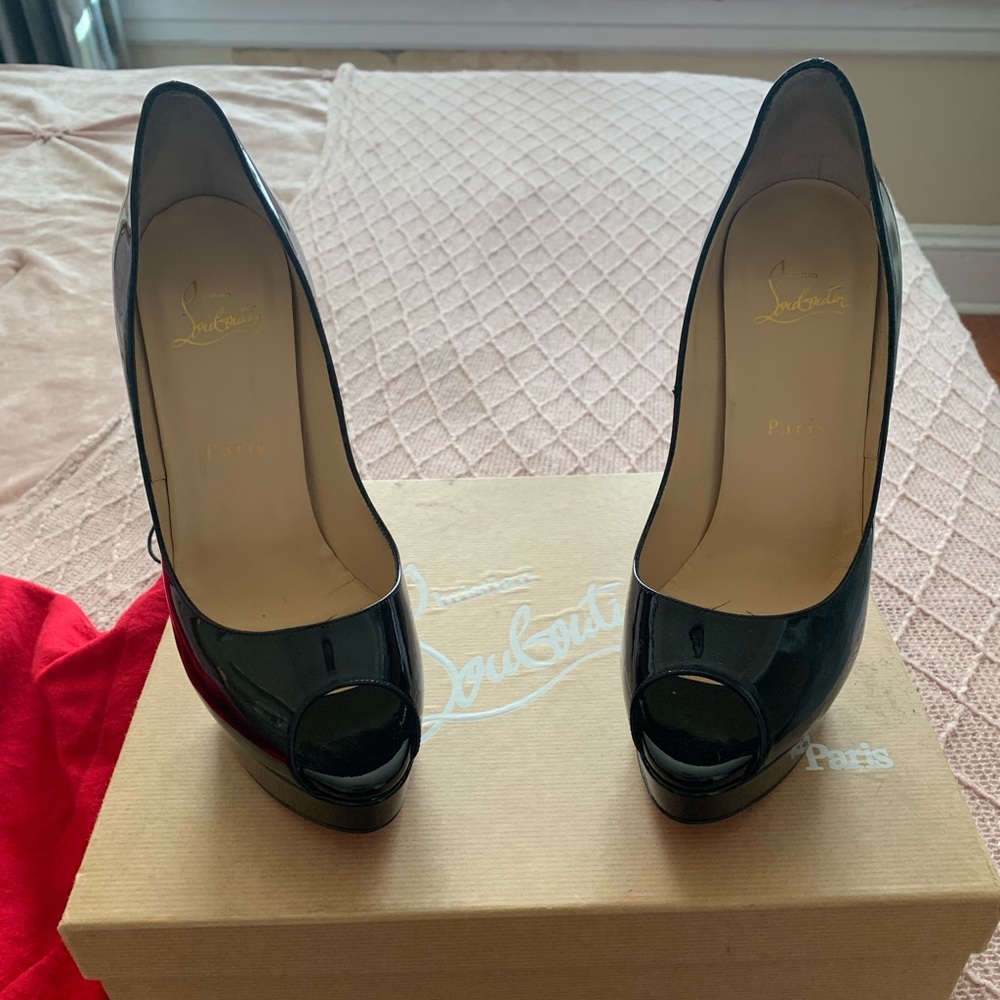 100% authentic Christian Louboutins high heels